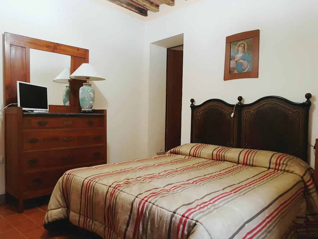 Agriturismo Il Poderino บิบโบนา ภายนอก รูปภาพ